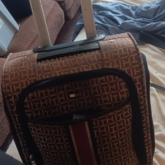 Suitcase - Picture 3 of 6